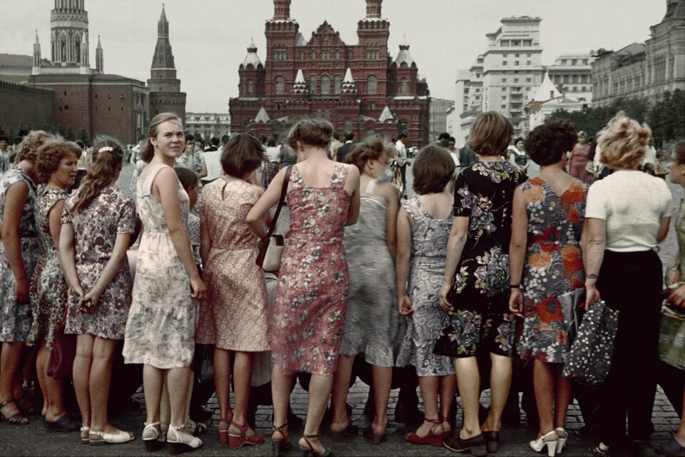 Red Square Girls Moscow 1981_Boris Savelev.jpg